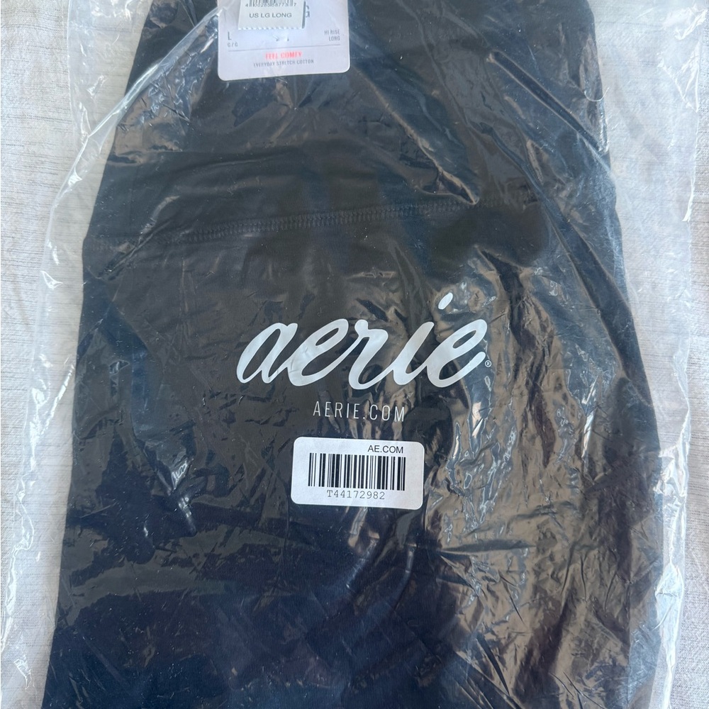 Aerie Hi-Rise Black Leggings